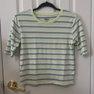 Striped elbow-length sleeve tee
